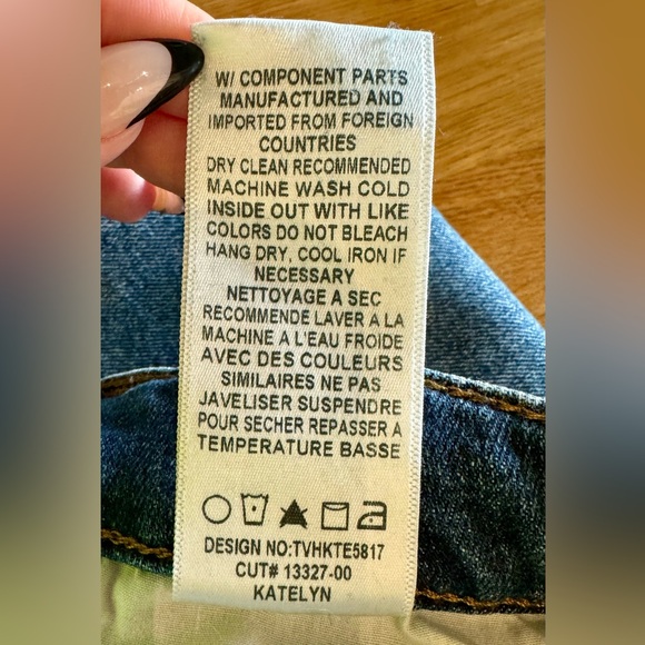 Joes Jeans distressed Denim - Katelyn style - Picture 6 of 6